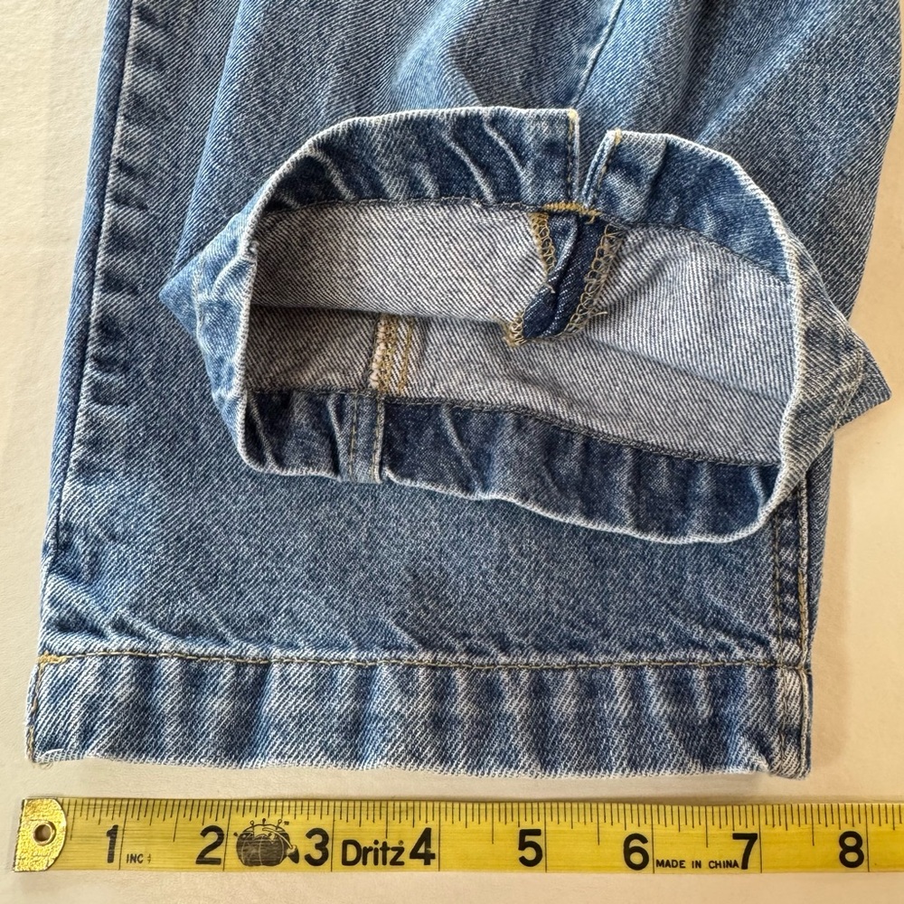 LIZ CLAIBORNE High Rise Relaxed Fit Cropped Jeans Size 14 (~W31 L25) - Picture 10 of 17